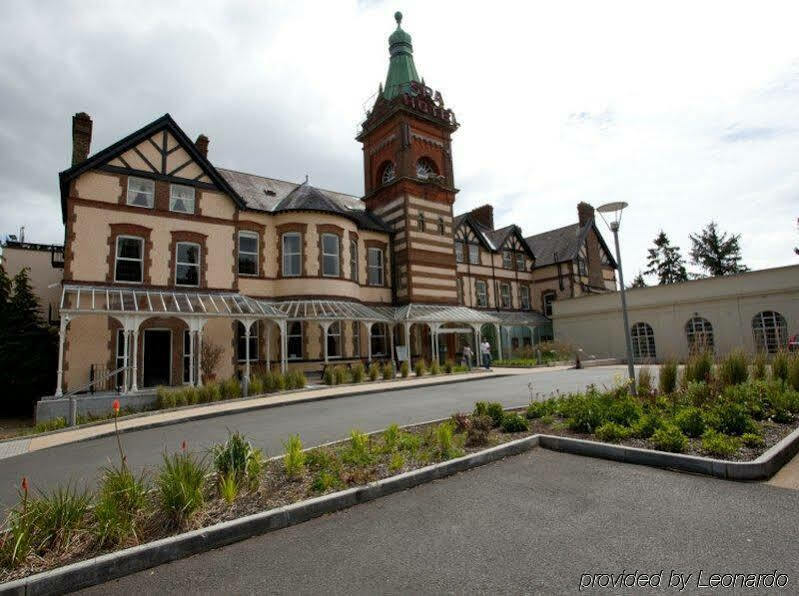 The Lucan Spa Hotel Exterior foto